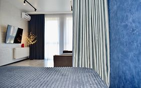 Дизайнерські апартаменти в ЖК DreamTown 10Б